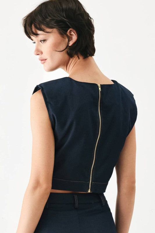 Conjunto pantalon y blusa denim con detalles dorados